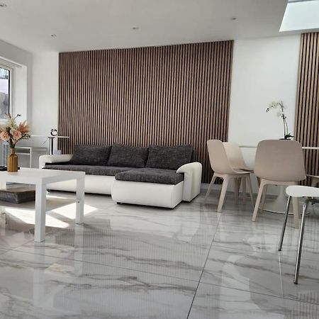 Spacious And Bright One Bedroom Apartment 牛津 外观 照片