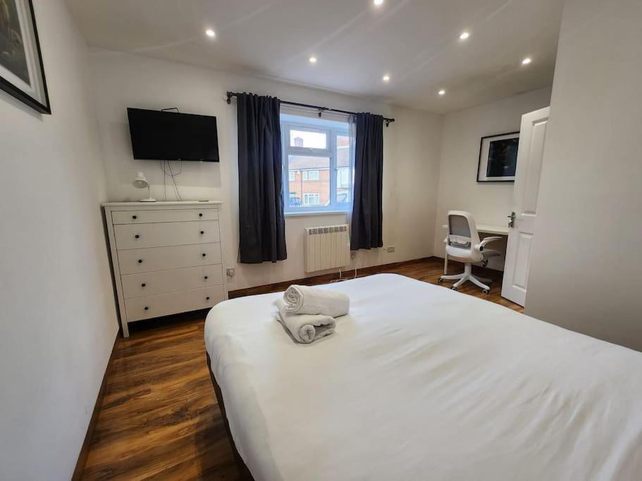 Spacious And Bright One Bedroom Apartment 牛津 外观 照片