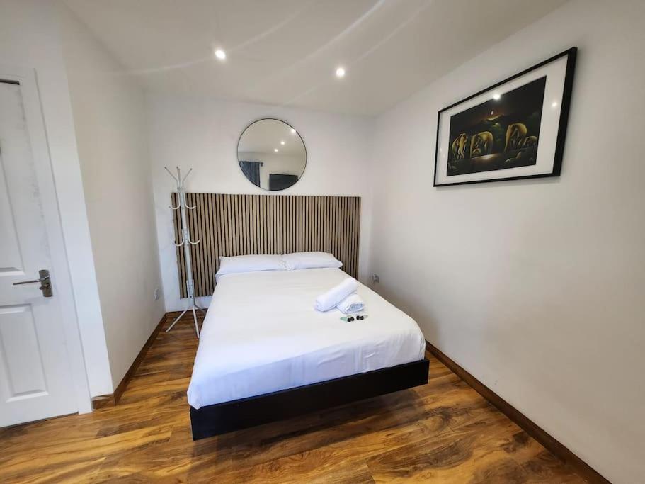 Spacious And Bright One Bedroom Apartment 牛津 外观 照片
